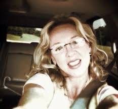 ellyn enslen (@EnslenE)