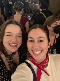 Hi! My name is Zoe, and I am 23! I'm looking for a few other people  (preferably girls) to go in