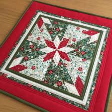 Holly Quilted Table Topper Christmas Square Table Runner Etsy Christmas Table Toppers Hunters Star Quilt Quilted Table Toppers