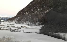 Petits et grands explorateurs, gourmets, sportifs et amoureux de la nature. Nach Felssturz Im Valsertal Konnen Bewohner Notweg Nutzen
