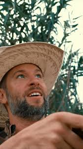 Last year, Brett had a crazy idea to bring an old couch out to the field  while dove hunting. And it just might be his best idea to date. Who knows,  we might even bring it back this year. Dove season ...