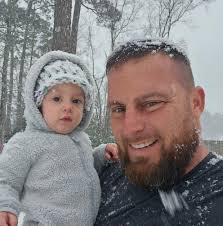 Is this not the largest tree in Oklahoma? So huge. #Oklahoma #trees