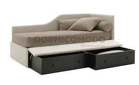 Rispetto ad un divano letto, la poltrona letto singolo senza dubbio occupa meno spazio è può essere sistemata anche in un ambiente poco capiente. Divano Letto Singolo Con Box Contenitore Dormicomodo