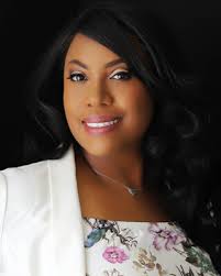 Crystal Morris's Instagram, Twitter & Facebook