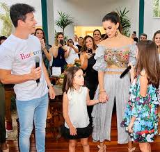 Rodrigo faro (@rodrigofaroofc) tiktok'ta | 229.9k beğeni. Rodrigo Faro Faz Surpresa E Canta Musica Romantica No Aniversario Da Esposa Vera Viel Estrelando