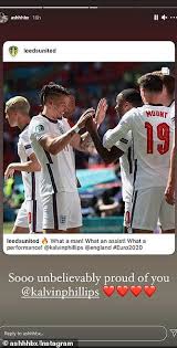 The football player certainly manages time for his personal life. Q8ngaw6pfli6mm