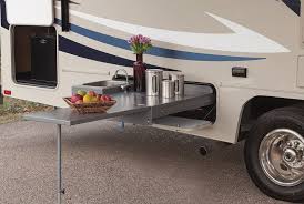 10 Amazing Rvs Outdoor Entertaining Kitchens