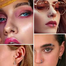 Amazon.com: Dochais 2 יחידות טבעות אף, עגילי טיטניום טראגוס מחיצת פירסינג  CZ קליקר טבעת מחיצה קטע ציר שפתיים קונכייה G23 טיטניום חישוקים כפולים 16  גרם 18 גרם טבעות אף לנשים גברים, טיטניום,