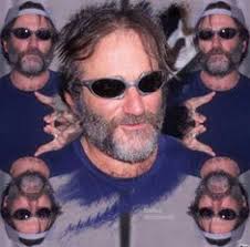 Robin Williams Street Style