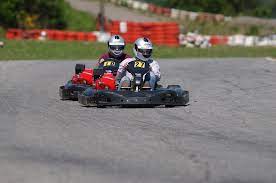 Une bonne manière de renforcer les liens et des créer des souvenirs inoubliables sur notre circuit exceptionnel. Karting Spa Francorchamps En Ardennes Coo Adventure