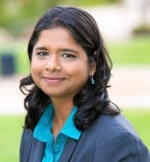 Elaina Thompson's Instagram, Twitter & Facebook