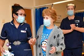 Keenan, onaylanmış aşıyı yaptıran ilk insan oldu. Hoerymdcv1wkhm