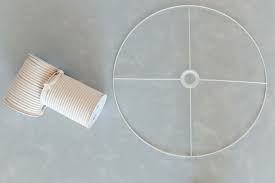 Mit dem stylo+ gibt es nämlich ziemlich viele möglichkeiten, wie sich materialien wie holz, glas, metall oder auch leder bearbeiten lassen: Diy Makramee Lampe Ikea Hack Mit Lampenschirm