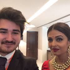 From Palais de l'Élysée to e-Estonia