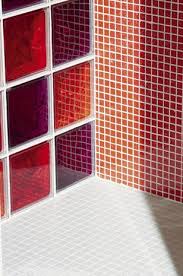 Salle De Bains Briques De Verre Rouges Combinazioni Di Colori Colori