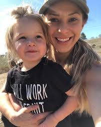 Melissa Mcnutt's Instagram, Twitter & Facebook