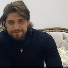 Omar Rasheed's Instagram, Twitter & Facebook