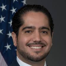 El Camino College to Present the Class of 2014 El Camino College will  celebrate its 67th Annual Commencement at 4 p.m. May 16