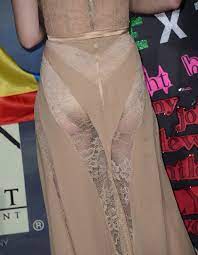 Kristen Stewart Rocks Granny Panties on the Red Carpet - Racked