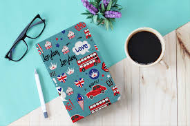 Iggy Defterler Den London Love 52 Numara Gorsele Tiklayarak Studio Iggy Nin N11 Sanal Magazasina Gidip Ucretsiz Kargo Secen Defter Not Defteri Notebooklar