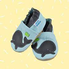 Es wird empfohlen, dass kinder ihre ersten schuhe bekommen, sobald sie 6 wochen alleine laufen können. Babys Erste Schuhe Diese 7 Dinge Muss Jede Mama Wissen