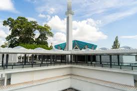 Peranan tamadun melayu dalam pembinaan tamadun malaysia • malaysia kini adalah sebuah negara bangsa berbentuk persekutuan kejituan tamadun melayu yang berasaskan agama islam inilah yang telah berjaya membentuk satu lakaran perjalanan bangsa melayu di tanah melayu. The Crystal Mosque And Islamic Theme Park Kuala Terengganu Malaysia