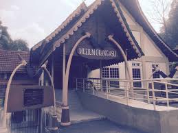 The orang asli museum (malay: Tourism Selangor On Twitter Liveupdate Letstraveltreasurehunt15 Checkpoint 3 Muzium Orang Asli Gombak Soldier With Riffle Http T Co Fwgdljida2