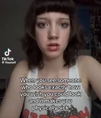 Mellory ^ω^ (@mellryx)