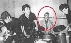 Tommy Moore ....1,960