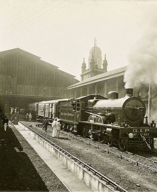 Historical Pictures on Instagram: “Bombay , 1920s. #Bombay#history”