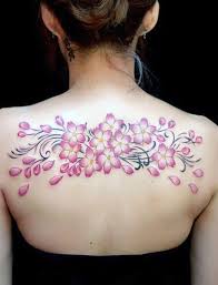 Dos Recouvert D Un Tattoo Fleur De Cerisier Tatouage Fleur De Cerisier Tatouage Fleur De Cerisier Tatouage Fleur Et Tatouage