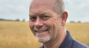 Sejlerfamilie truet på livet