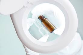 Die frage, was früher erfunden wurde, eine kerze oder ein glas, bleibt offen, aber die wissenschaftler glauben, dass diese beiden entdeckungen den alten ägyptern gehören. Der Konzern Mit Der Glas Dna Vivid Magazin