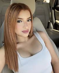 Karly Diaz (karlahdiaz)