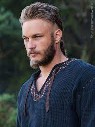 pin von daniel auf vikings travis fimmel wikinger ragnar wikinger zopfe wikinger