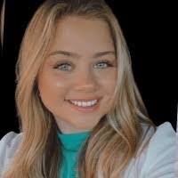 Nancy Gros's Instagram, Twitter & Facebook