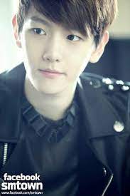 Sebuah postingan di situs komunitas online pann menyoroti wajah polos baekhyun di fansign tanggal 12 desember. Exo S Baekhyun Says People Don T Recognize Him Without Makeup K Pop Amino