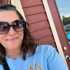 Gilbert Hyde's Instagram, Twitter & Facebook