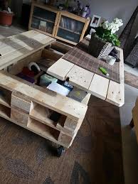 Make A Lift Top Coffee Table Out Of Pallets Coffee Table Out Of Pallets Coffee Table Inspiration Pallet Coffee Table Diy