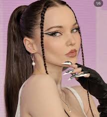 Dove Cameron's Sculpted Nail Art and More Nail Looks From the 2022 AMAs