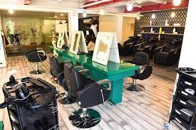 From lobs and hair colouring to deep tissue massages and body polishes, here's your guide to the top salons in chennai. Top Salons In Chennai I Lbb Chennai