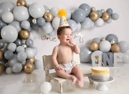 If you have a little one celebrating their first birthday soon, you've likely put some thought into the ceremonious smash cake. Baby Boy Cakesmash Smash Cake Photoshoot Baby Girl Birthday Theme Birthday Cake Smash