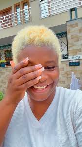 My face after colouring my birthday hair