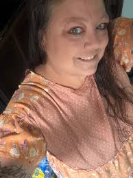 A new to me outfit and I was feeling cute 🥰 I don't have a mirror in the  camper so some angle pics