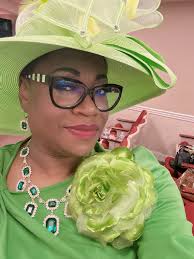 Happy Mothers' Day! My photo dump at church! 💚💚💚