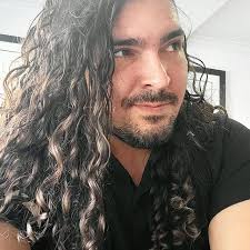 They wonder how my spotlight is so bright ✨ My #zvarmy that's how ;) xx 🤍  🐯 🇵🇷 Happy #hispanicheritagemonth