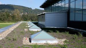 Ist das seine form, fassade, die landschaft, das innendesign oder. Flachdach Fenster Pyramide Walmdach Lamilux