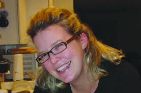 Semester I Special: English teacher decorates sweets, owns tracycakes