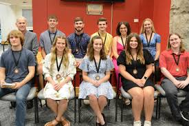 Students honored at 35th annual Academic Excellence Awards Banquet