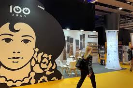 Carmencita. Seafood Paella Kit with Saffron. Includes enameled pan. 470g  (16.58oz). 4 servings